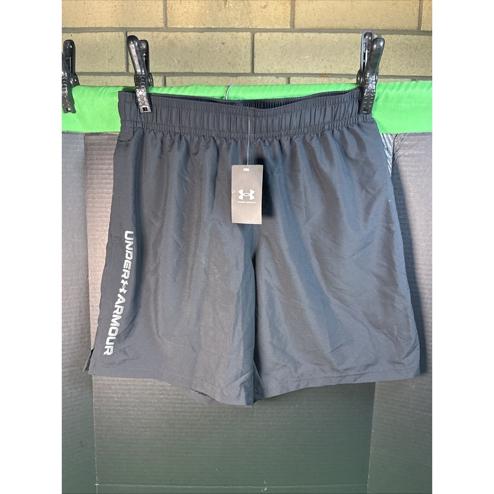 NWT Under Armour Mens Woven Wordmark Shorts Black Large 1320203